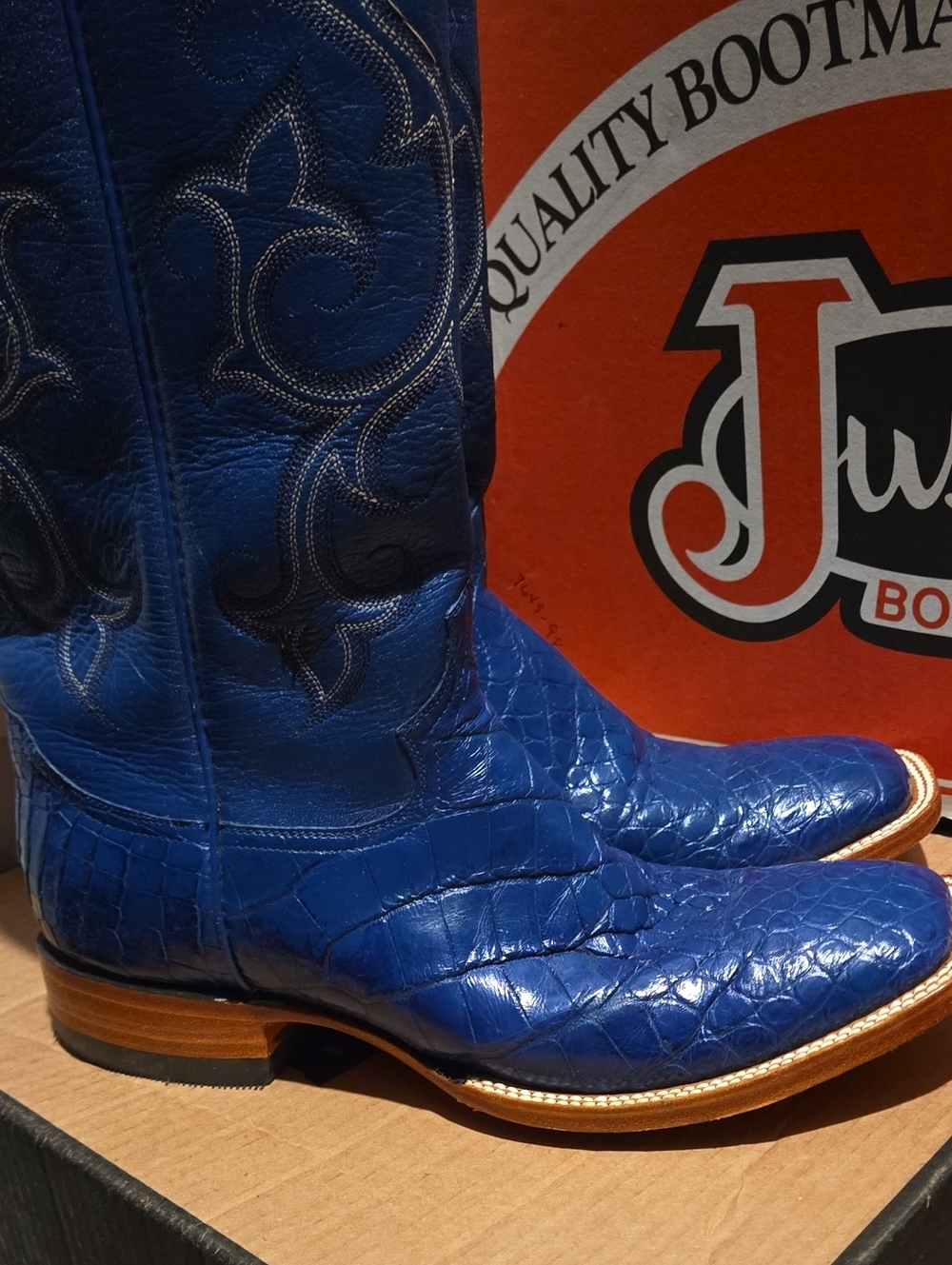 Champion Attitude Blue Genuine Alligator Leather. - Picture 2 of 5